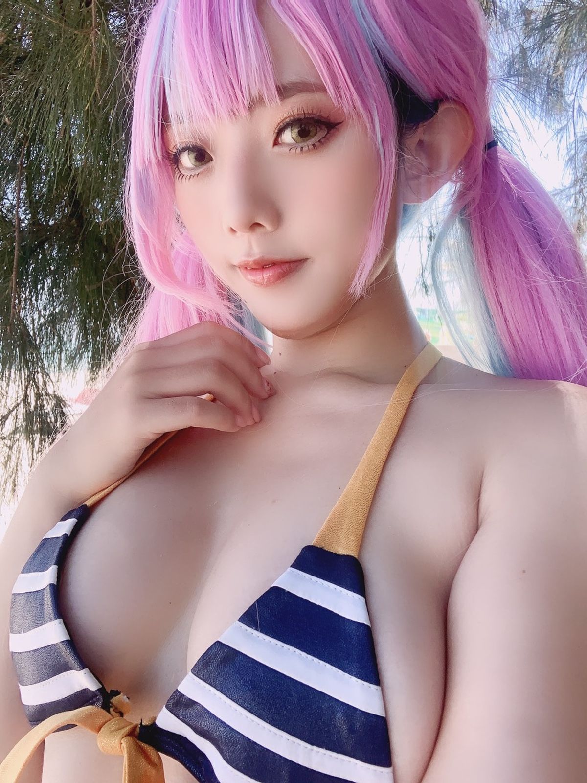 coser-messie-huang-aqua-bikini-35p.jpg