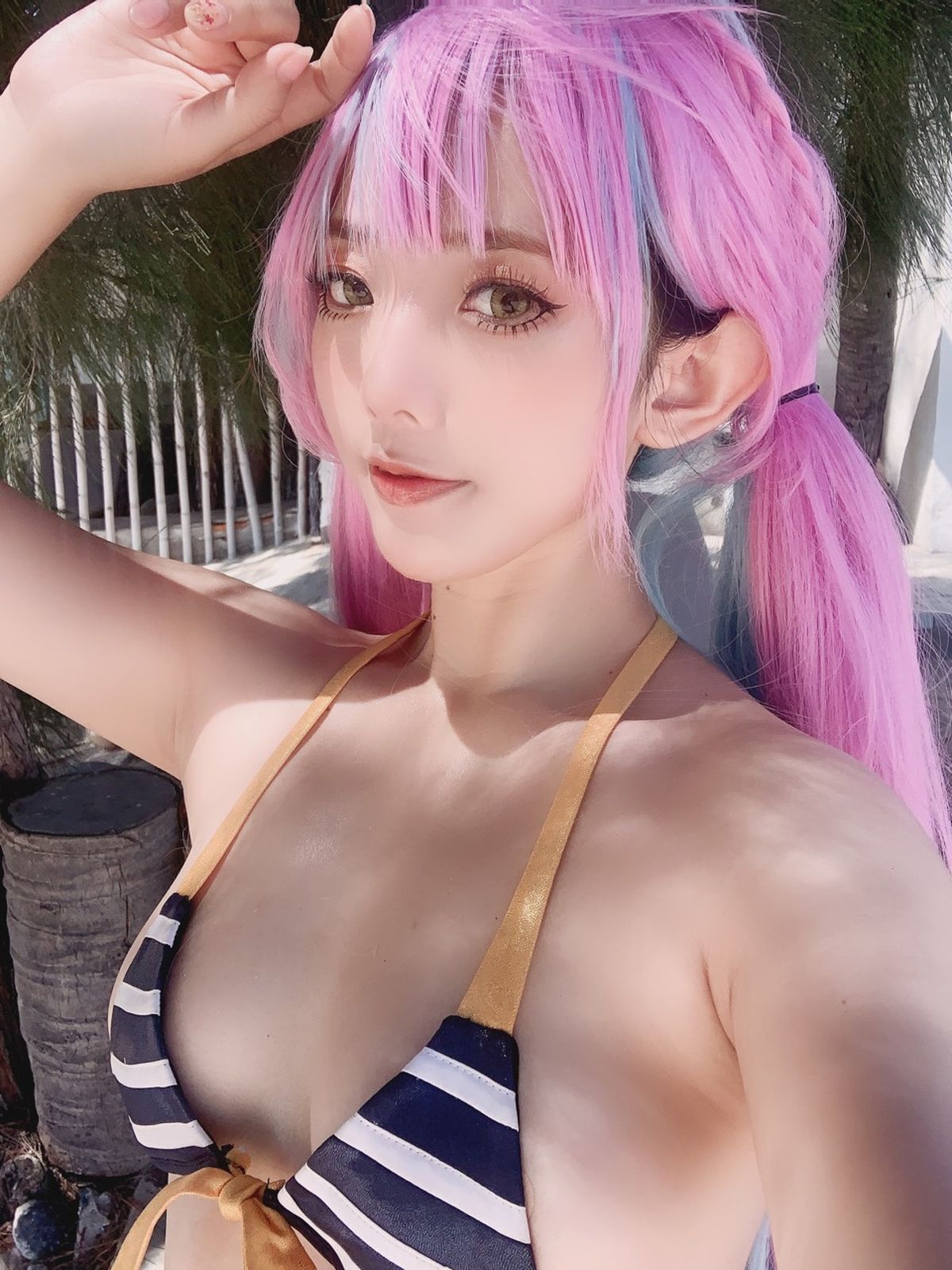 coser-messie-huang-aqua-bikini-35p.jpg